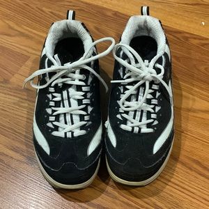 Sketchers Black/White shape-ups.